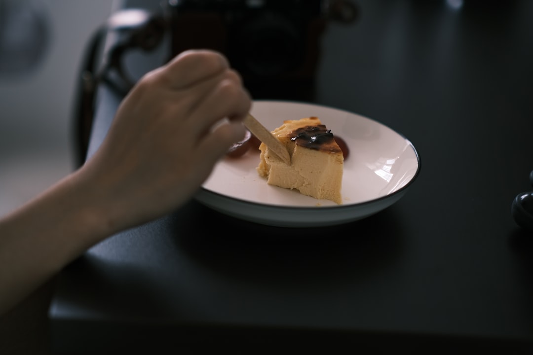 Rahasia Patisserie Petit Gateau Ala Resto Anti Gagal dengan Lava Cokelat Maksimal Kriuk